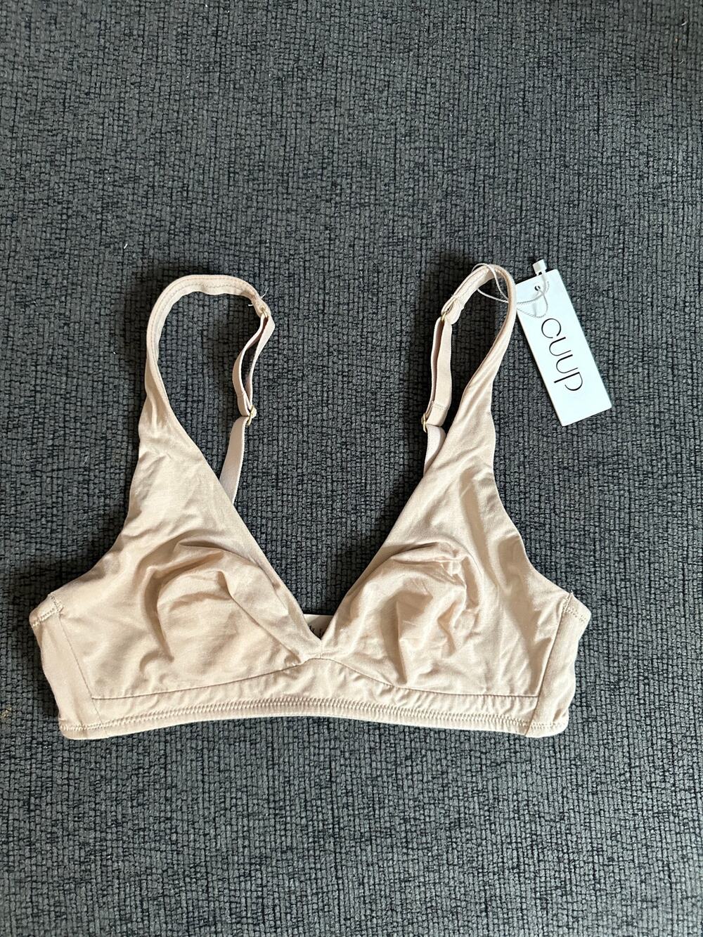 CUUP The Wireless Plunge Compack Modal Bra in Sand Womans XS A-C NWT